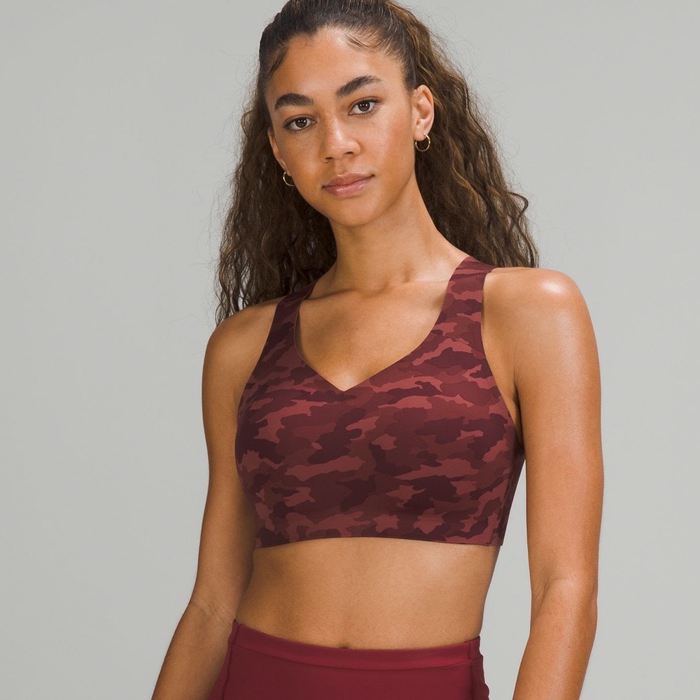 EUC! Lululemon Enlite bra high support, 34B, red camo print